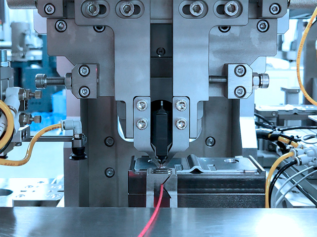 JM-228 Automatic Tube Inserting And Glue Dispensing Terminal Crimping Machine